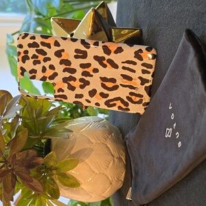 EUC Burga Baby Leo Cheetah Samsung Galaxy S21 PLUS Phone Case